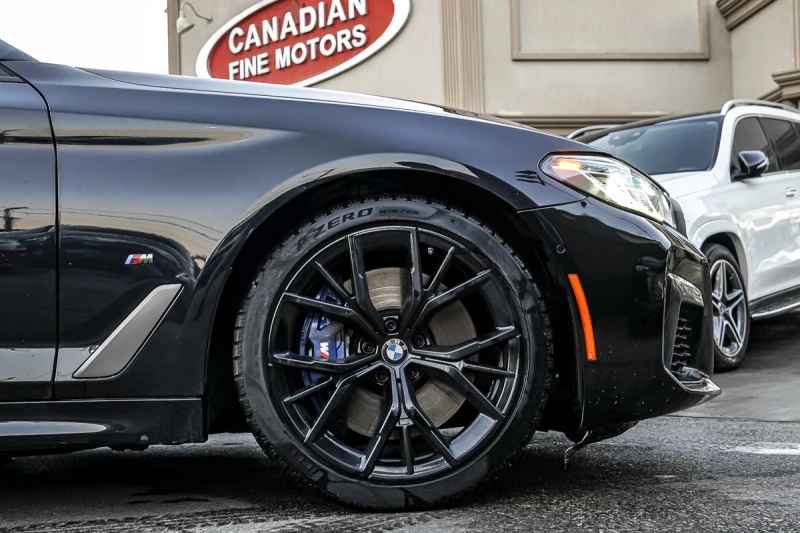 BMW 550 CARFAX* АВТОФИНАНСИРАНЕ* БЕЗ ПЪРВОНАЧАЛНА ВНОСКА* , снимка 4 - Автомобили и джипове - 52909447