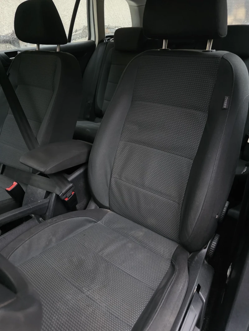 VW Golf Нов внос 105кс, снимка 15 - Автомобили и джипове - 53010661