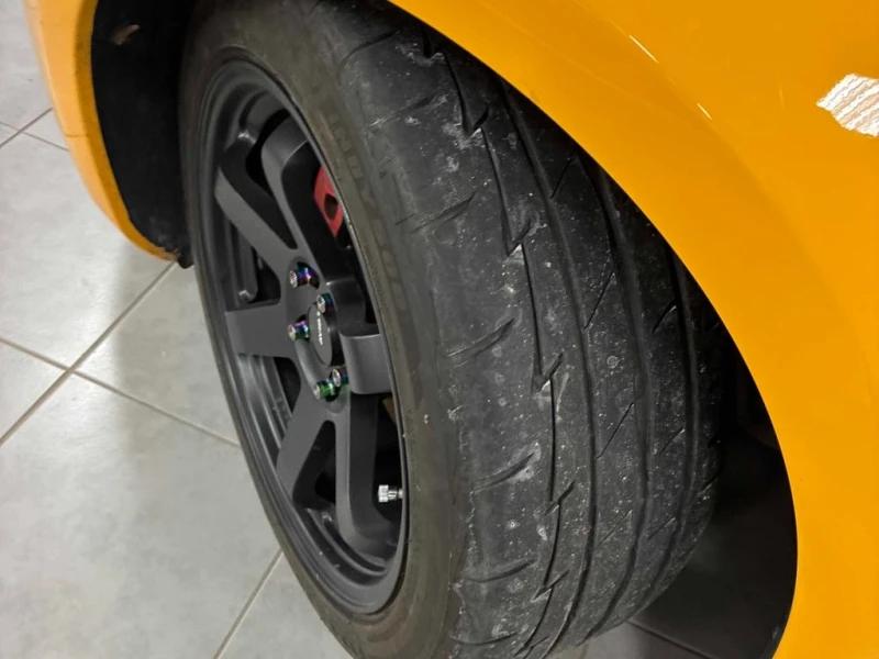 Nissan 370Z * Manual * CARFAX * БЕЗ ПЪРВОНАЧАЛНА ВНОСКА, снимка 16 - Автомобили и джипове - 53033526