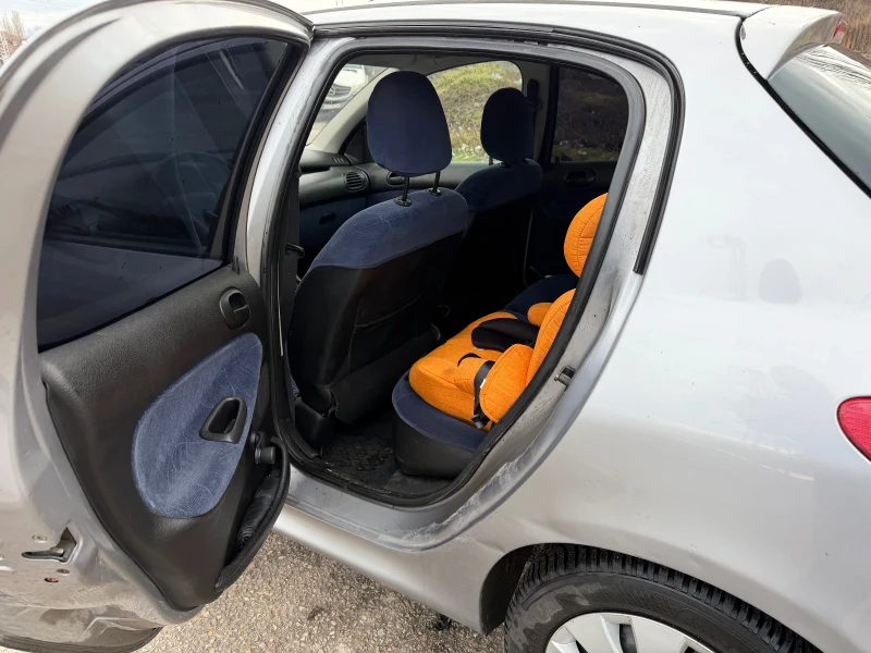 Peugeot 206 1.4i, снимка 10 - Автомобили и джипове - 53294054