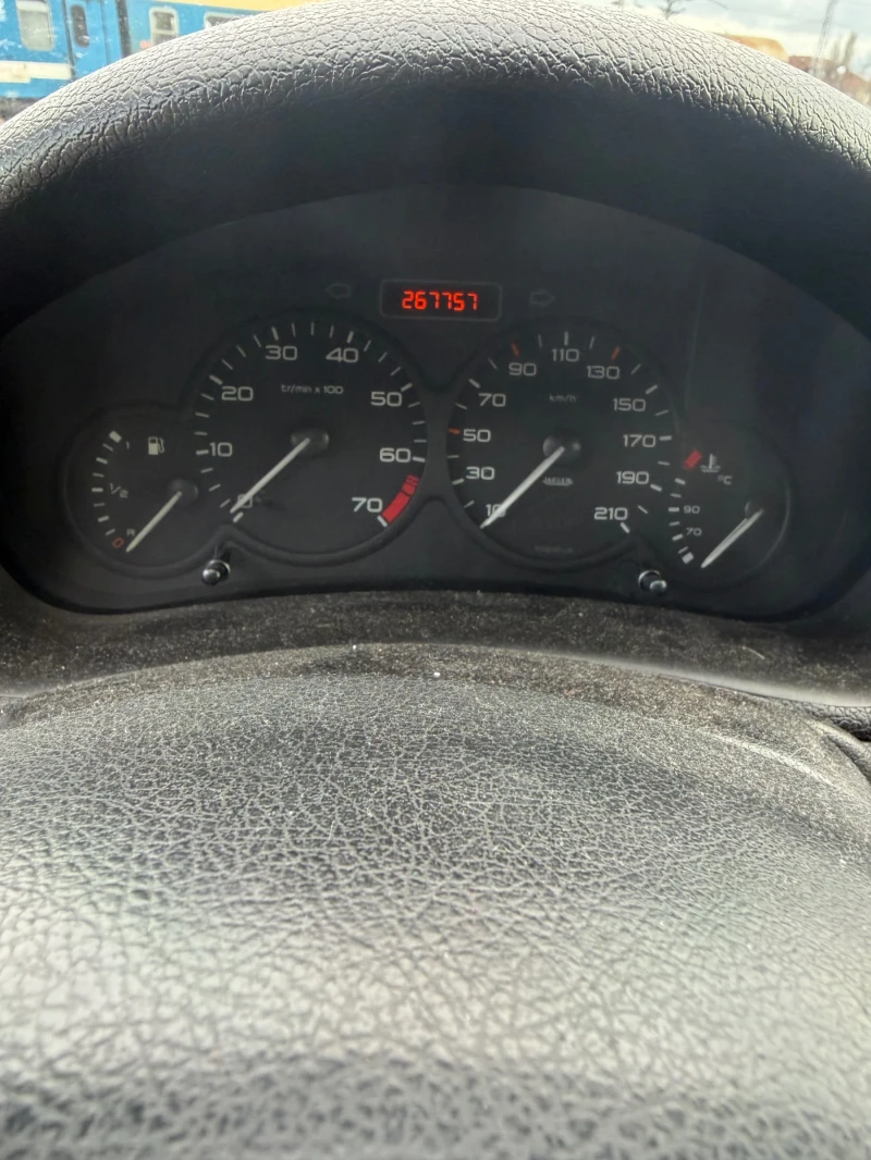 Peugeot 206 1.4i, снимка 11 - Автомобили и джипове - 53294054