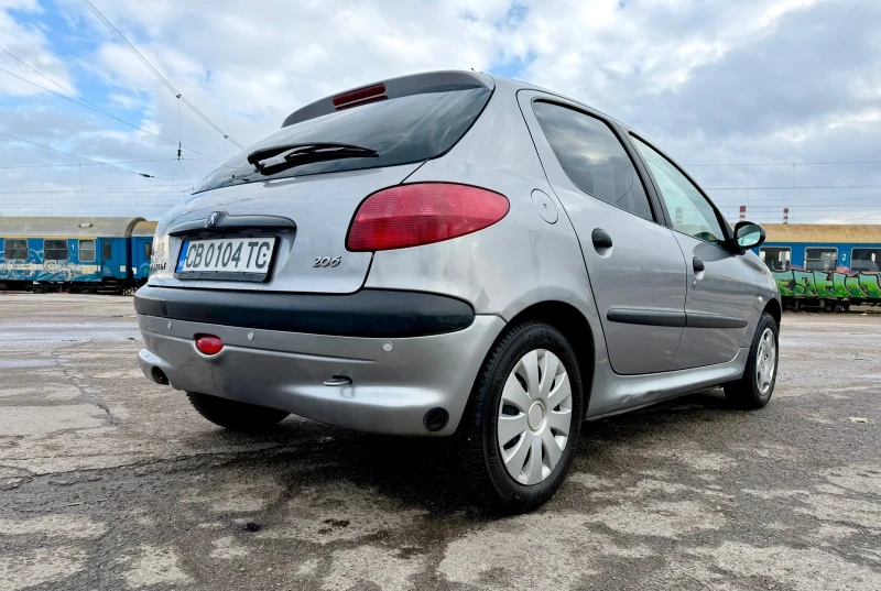Peugeot 206 1.4i, снимка 6 - Автомобили и джипове - 53294054