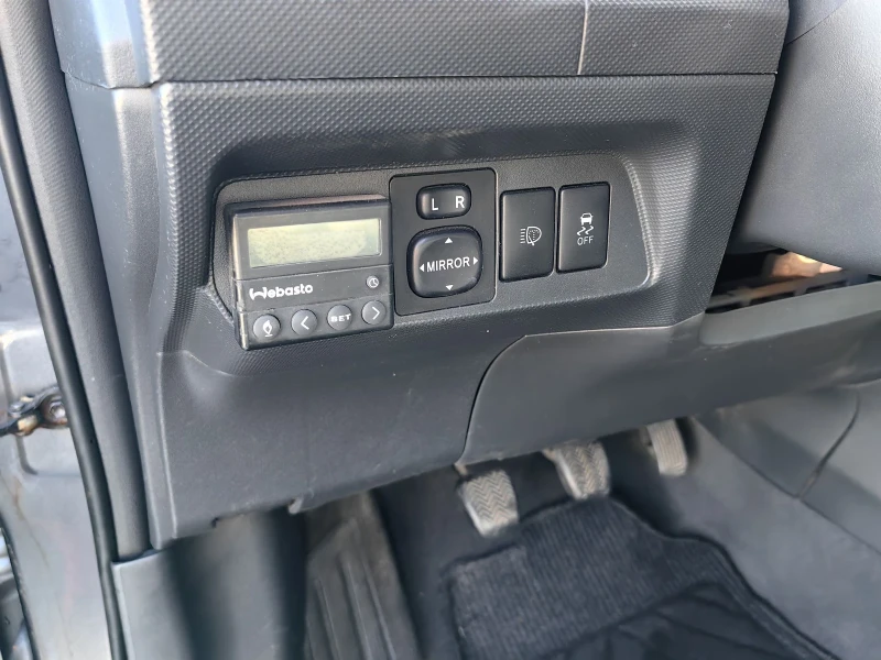 Toyota Auris 2.2 D-CAT - 6500 лв. - 64893229 | Car24.bg