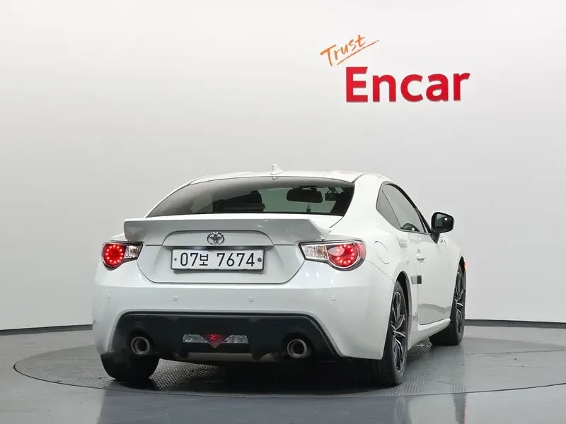 Toyota GT86 2.0, снимка 4 - Автомобили и джипове - 55069615