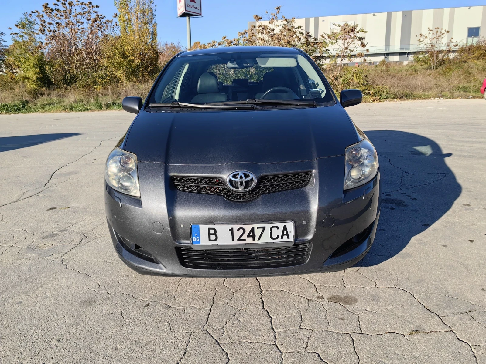 Toyota Auris 2.2 D-CAT - изображение 6