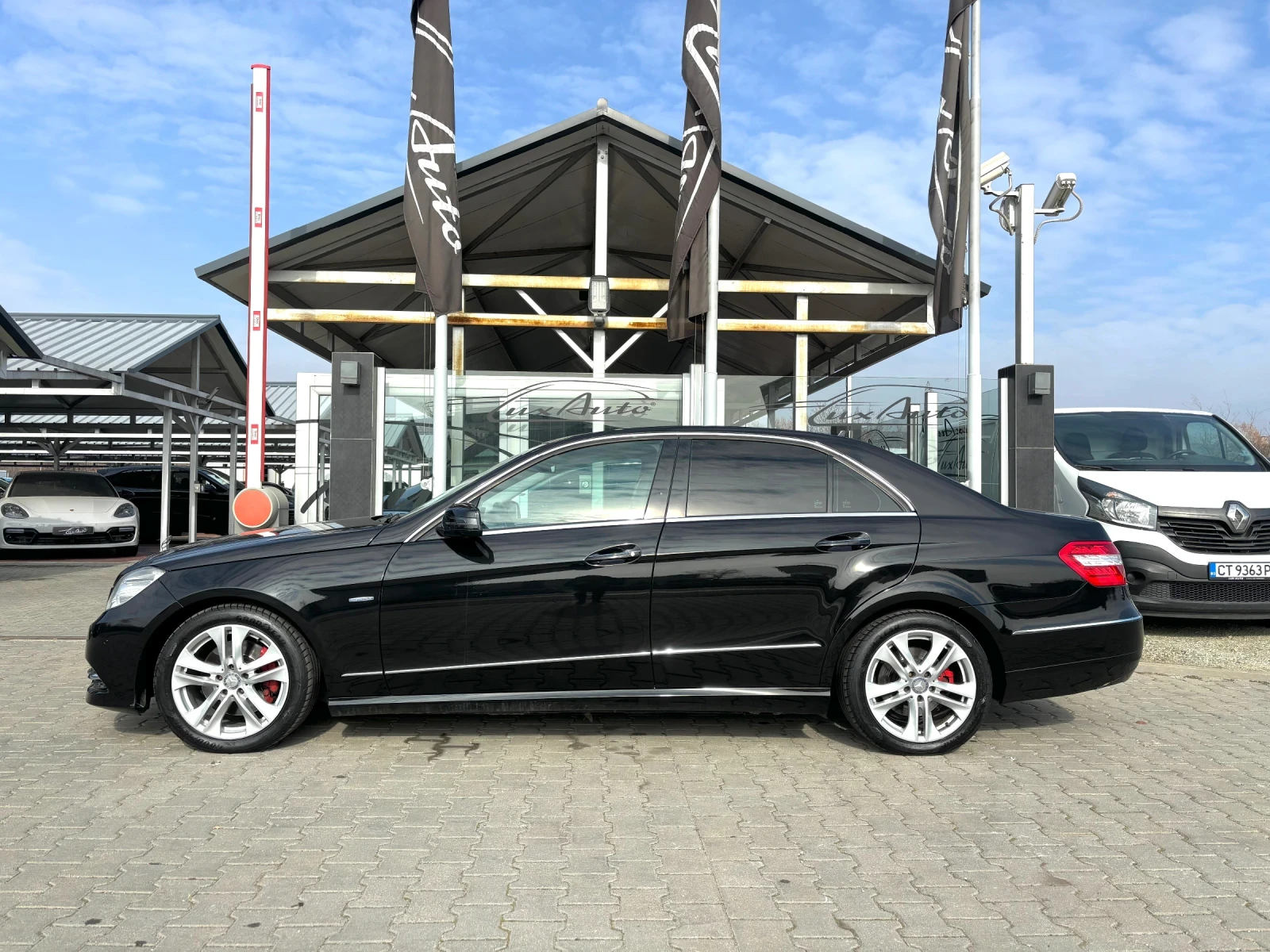 Mercedes-Benz E 350 CDI#KEYLESS#NAVI#PANORAMA#MEMORY#CAMERA - изображение 7