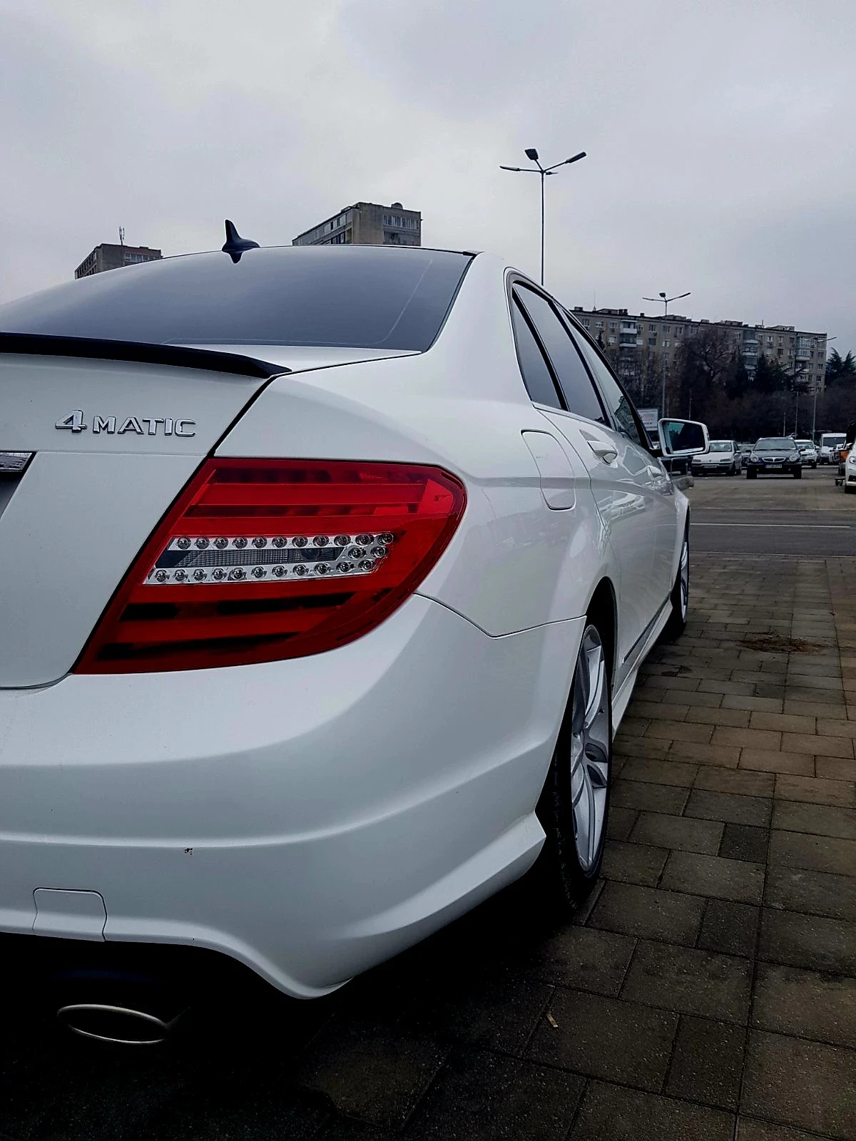 Mercedes-Benz C 300 3.5 4Matic 7G-tronic - изображение 8