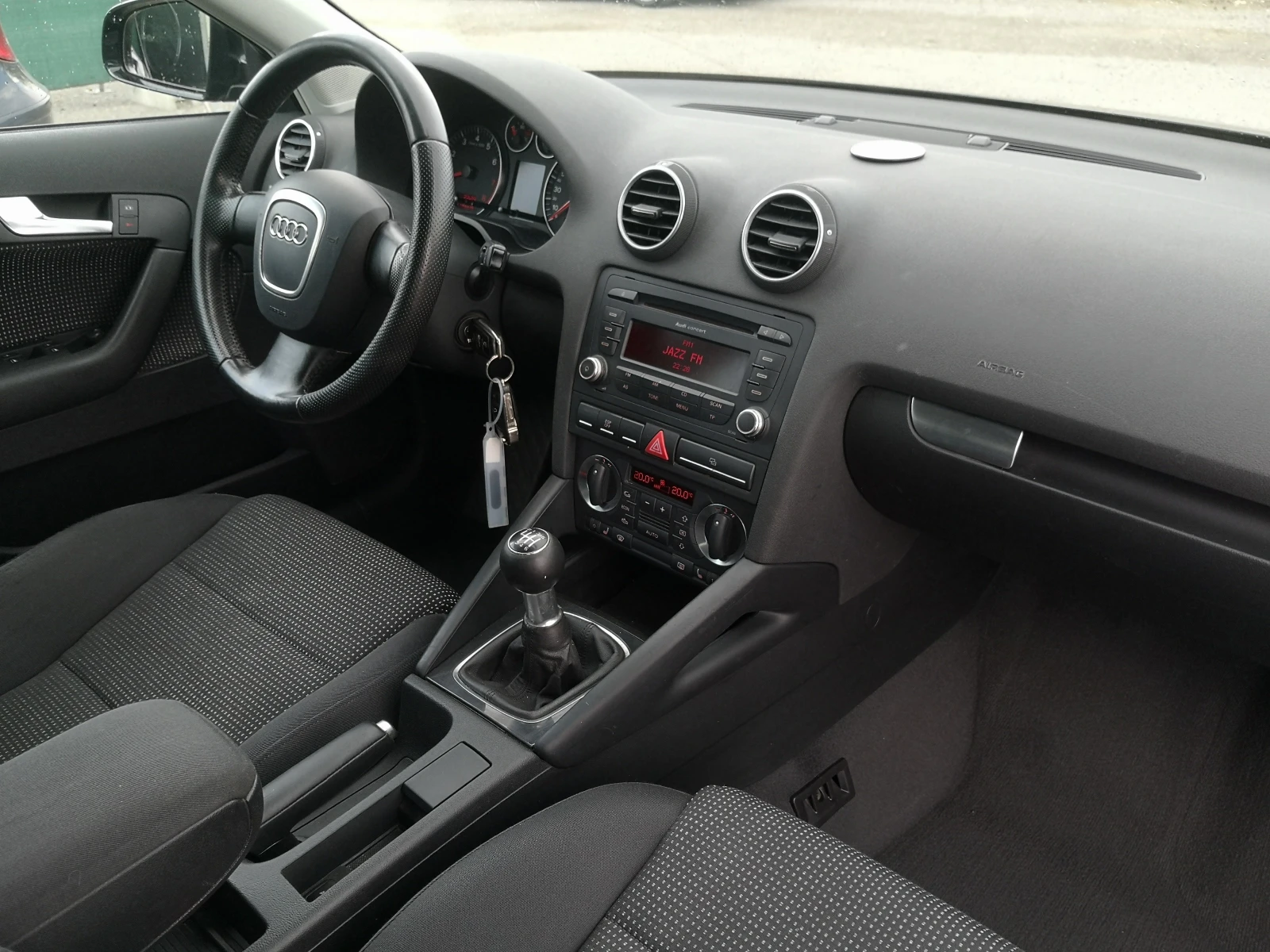 Audi A3 Sportback 1.4TFSi - изображение 6