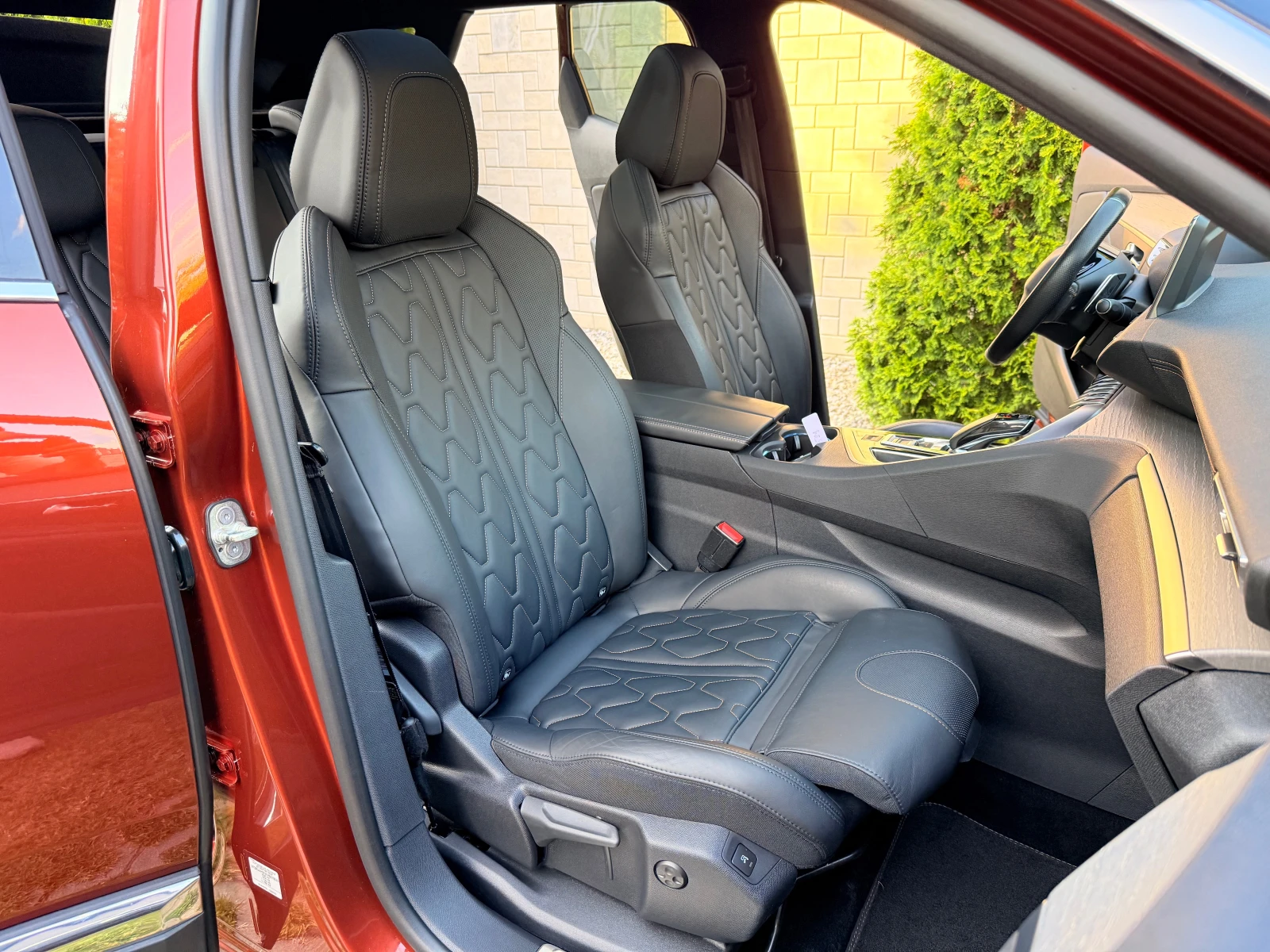 Peugeot 3008 2.0 Blue-HDI* GT line* PANORAMA - изображение 9