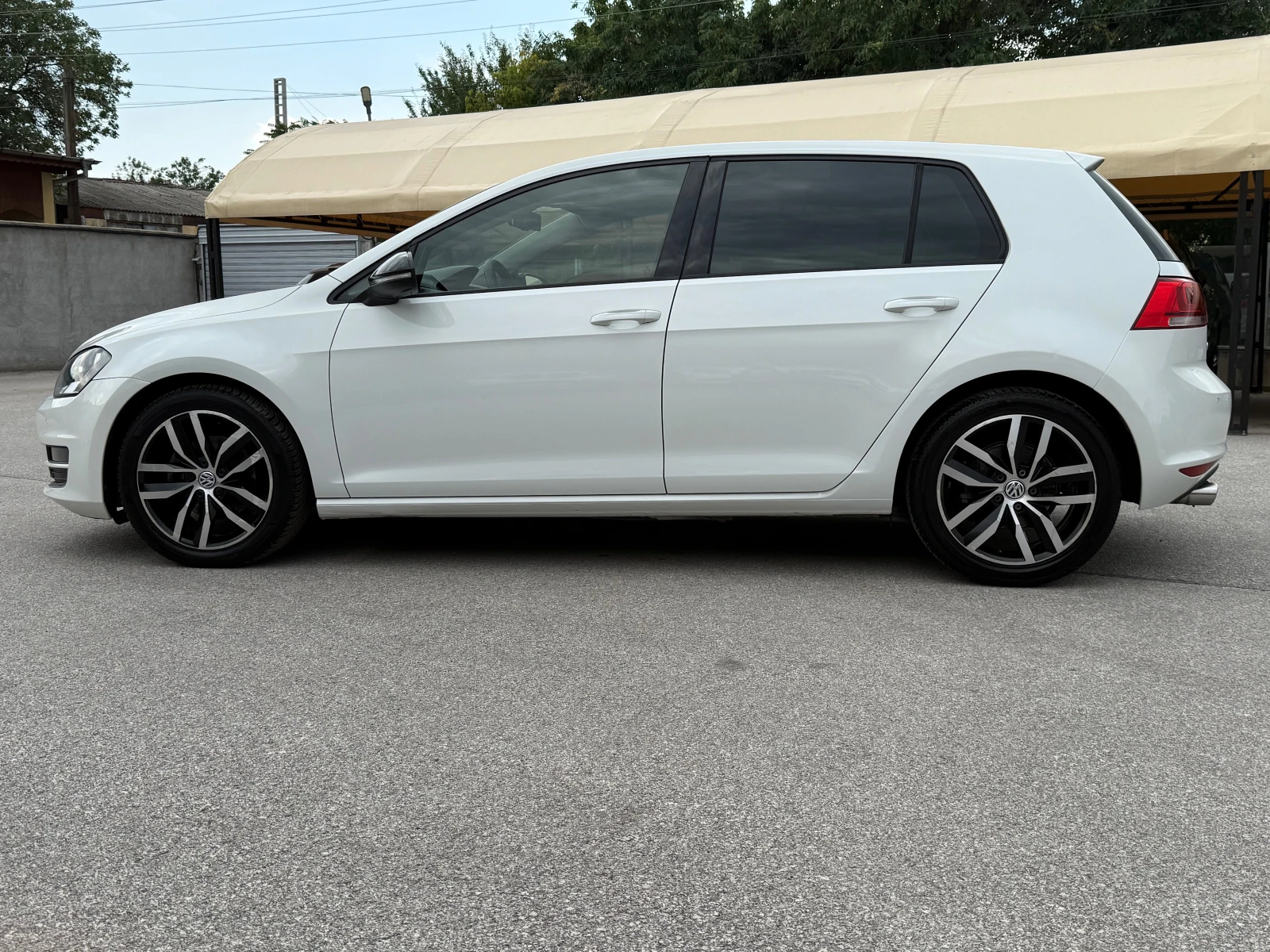 VW Golf VII 2.0 TDI Highline !!!! ТОП СЪСТОЯНИЕ !!!! - изображение 6