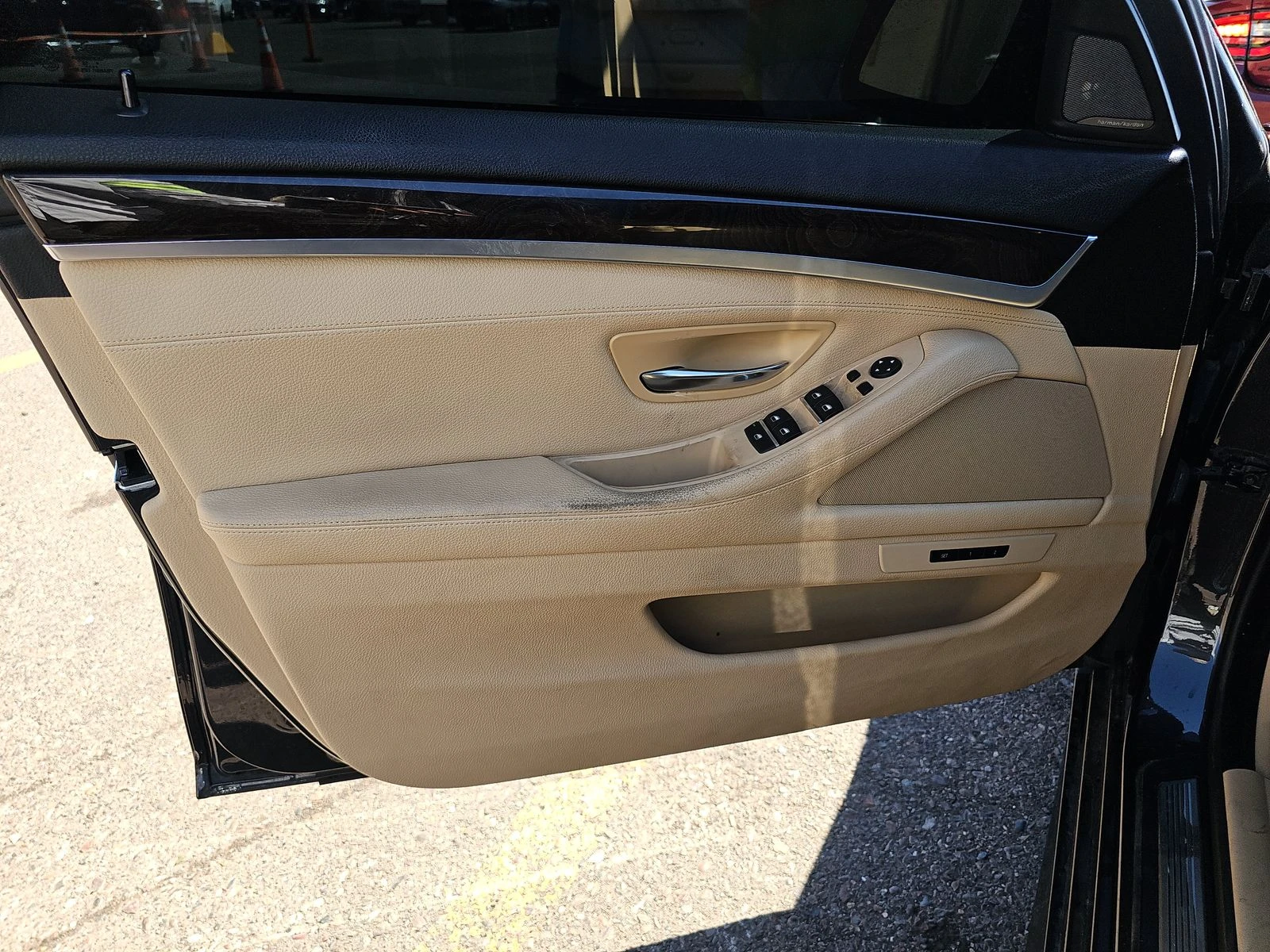 BMW 550 HEAD-UP* HARMAN* PODGREV* SOFT-CLOSE* 360 VIEW*  | Mobile.bg — изображение 11