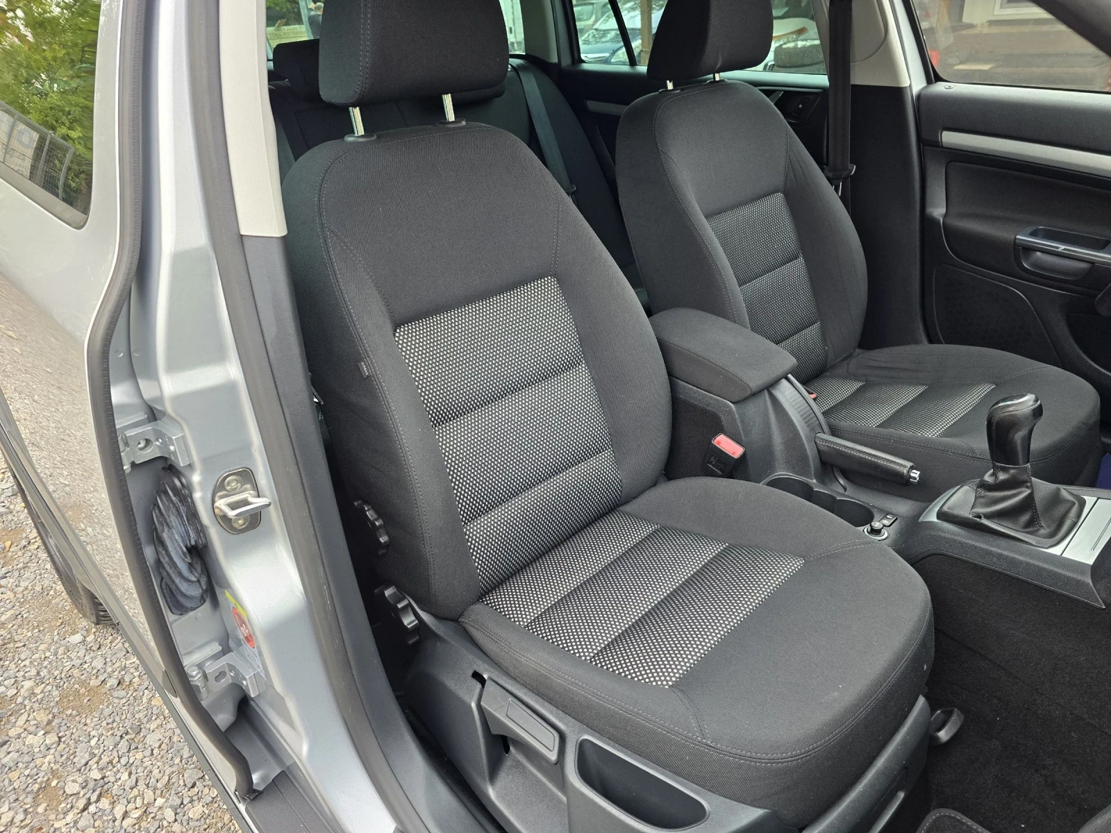 Skoda Octavia SCOUT 4X4  | Mobile.bg — изображение 13