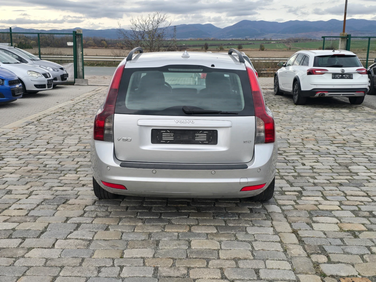 Volvo V50 1.6D 109к.с. ТОП СЪСТОЯНИЕ - изображение 7