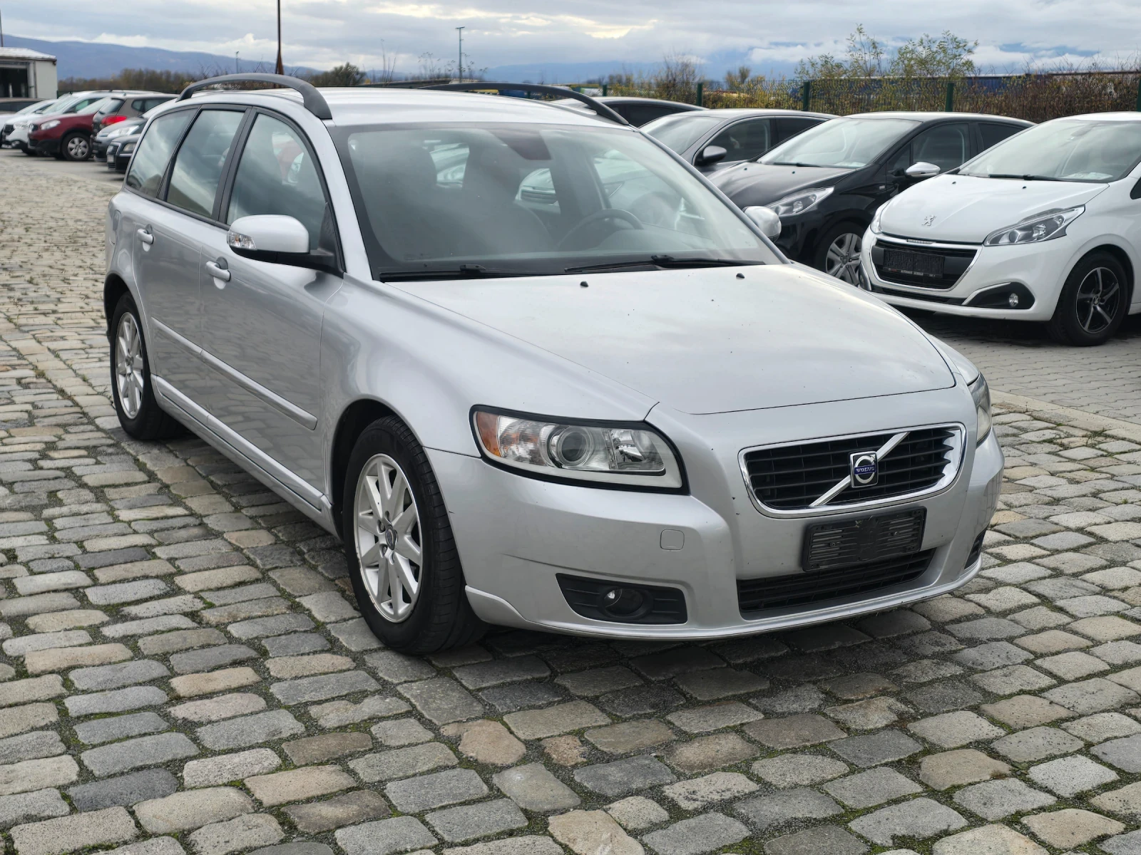Volvo V50 1.6D 109к.с. ТОП СЪСТОЯНИЕ - изображение 3