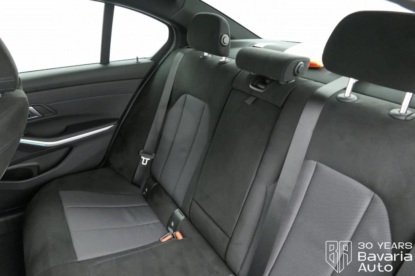 BMW 320 d xDrive M Sport Paket Sportautomatic | Mobile.bg   8