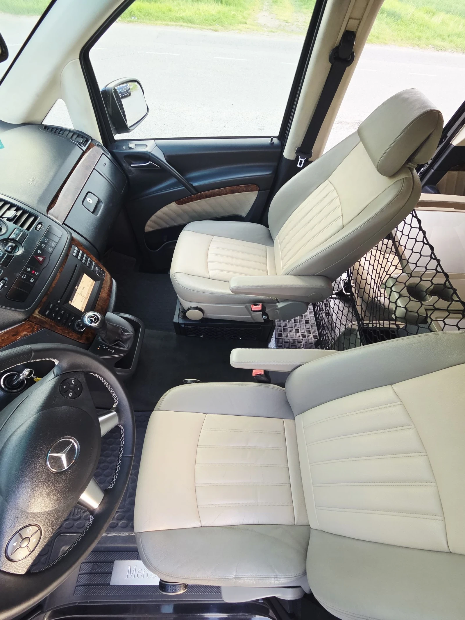 Mercedes-Benz Viano 2.2, снимка 8 - Автомобили и джипове - 52580569