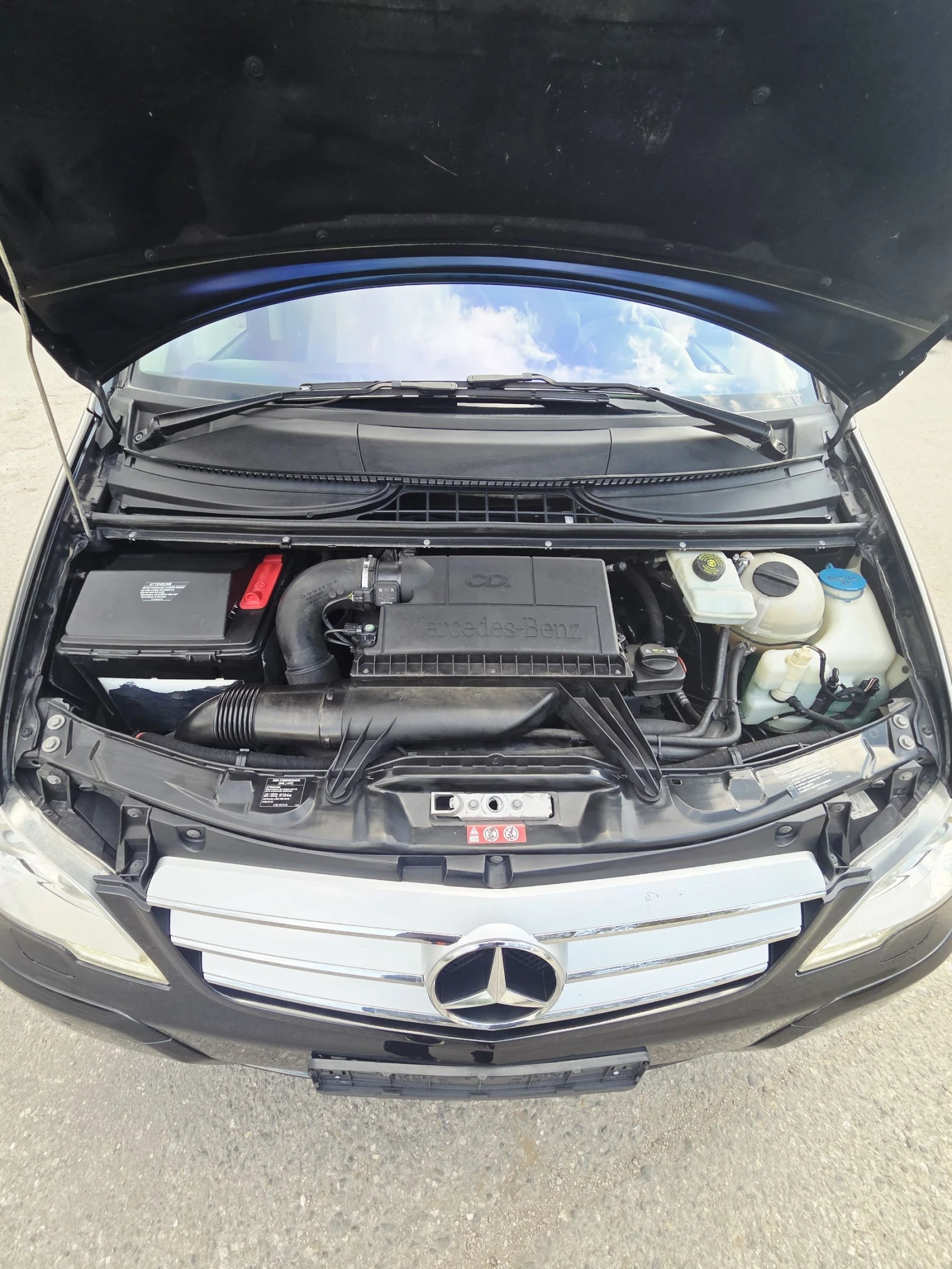 Mercedes-Benz Viano 2.2, снимка 17 - Автомобили и джипове - 52580569