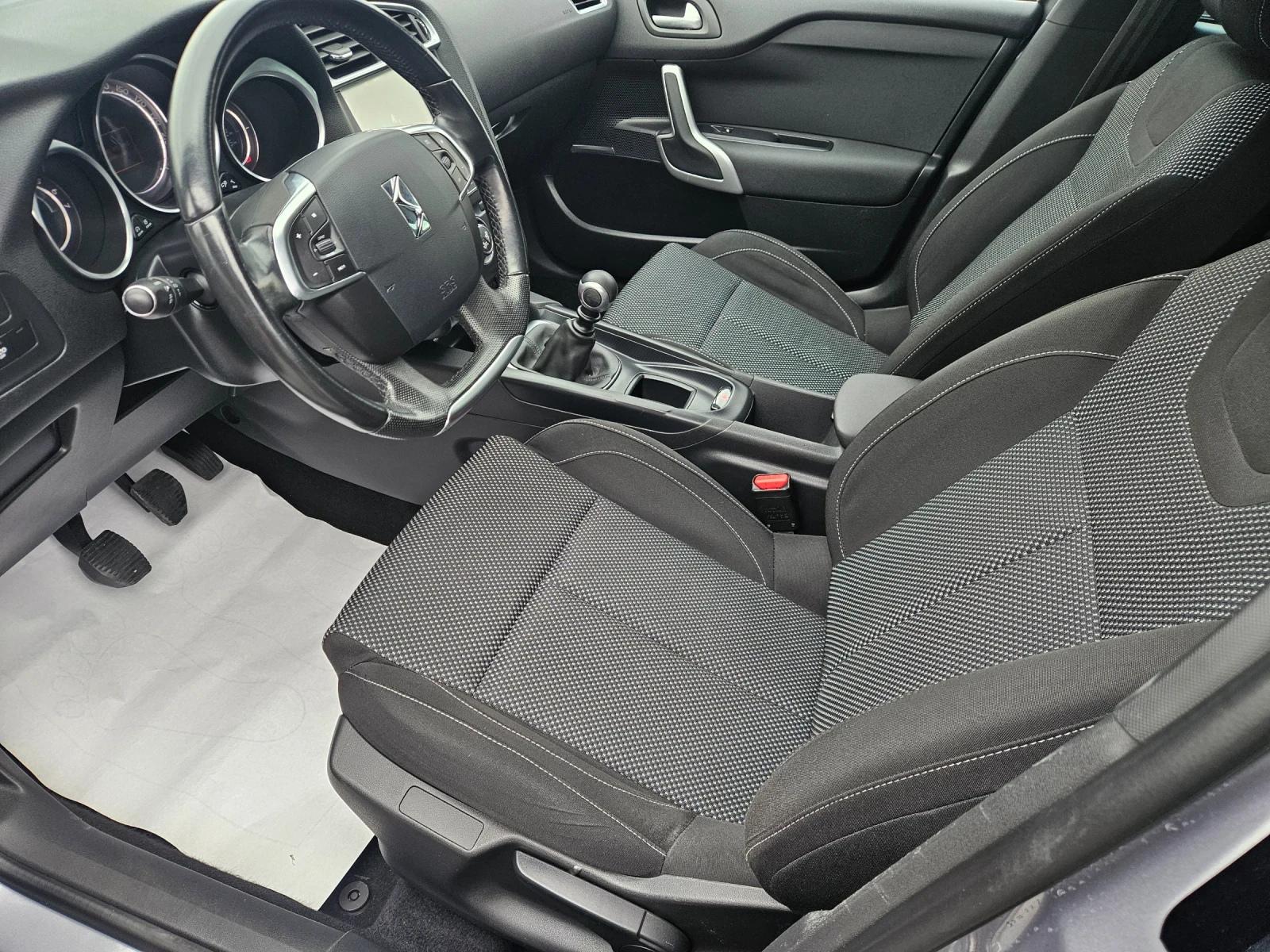 Citroen DS4 1.6 HDI 120 KC EVRO 6 | Mobile.bg � ����������� 9