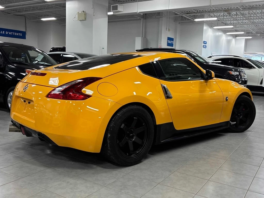 Nissan 370Z * Manual * CARFAX * БЕЗ ПЪРВОНАЧАЛНА ВНОСКА - изображение 3