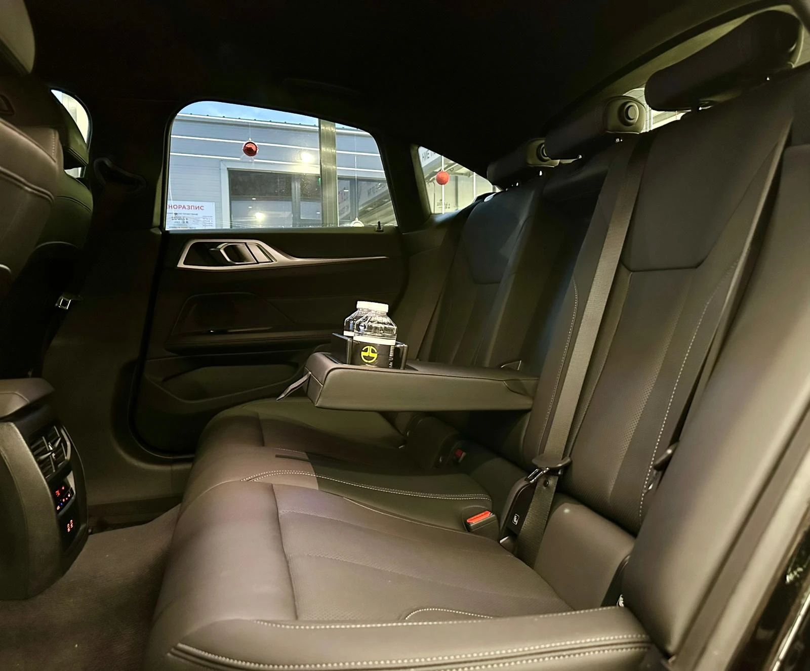 BMW i4 eDrive40* M* �����������* ������ | Mobile.bg � ����������� 14