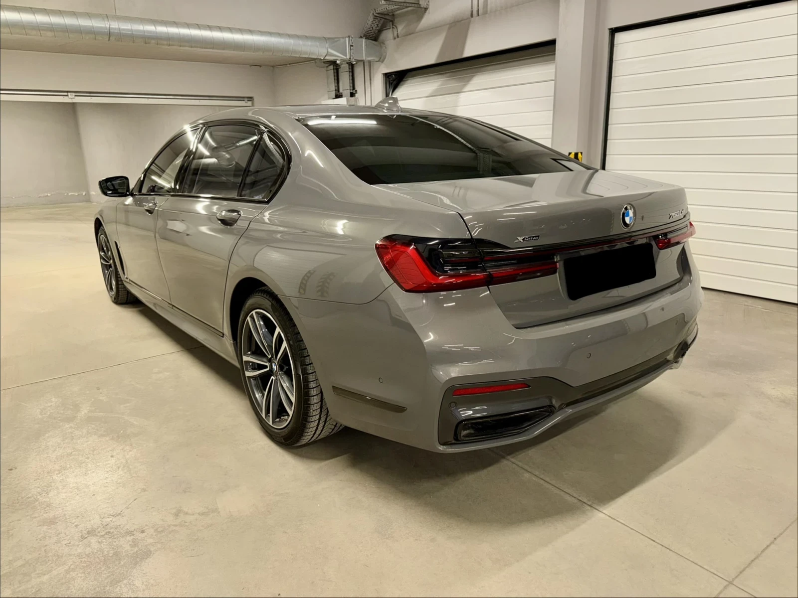 BMW 750 Ld X-drive, Executive Lounge package - изображение 3