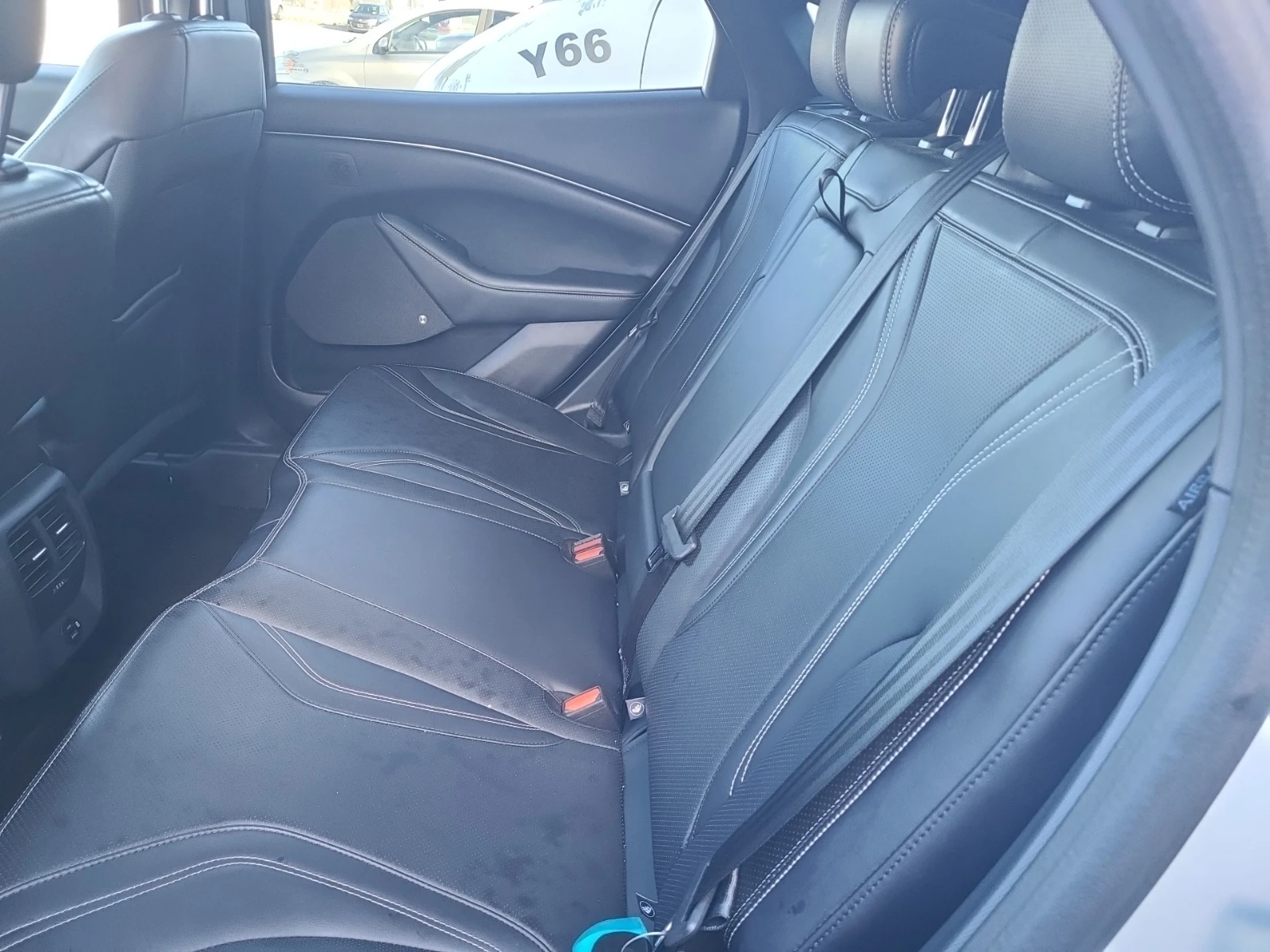 Ford Mustang Mach-E PREMIUM, снимка 12 - Автомобили и джипове - 53761100