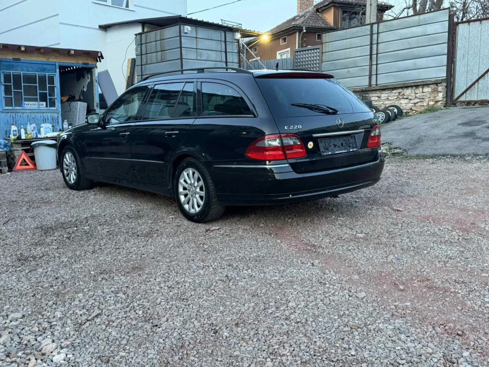 Mercedes-Benz E 220 Facelift 170кс, снимка 4 - Автомобили и джипове - 53866100