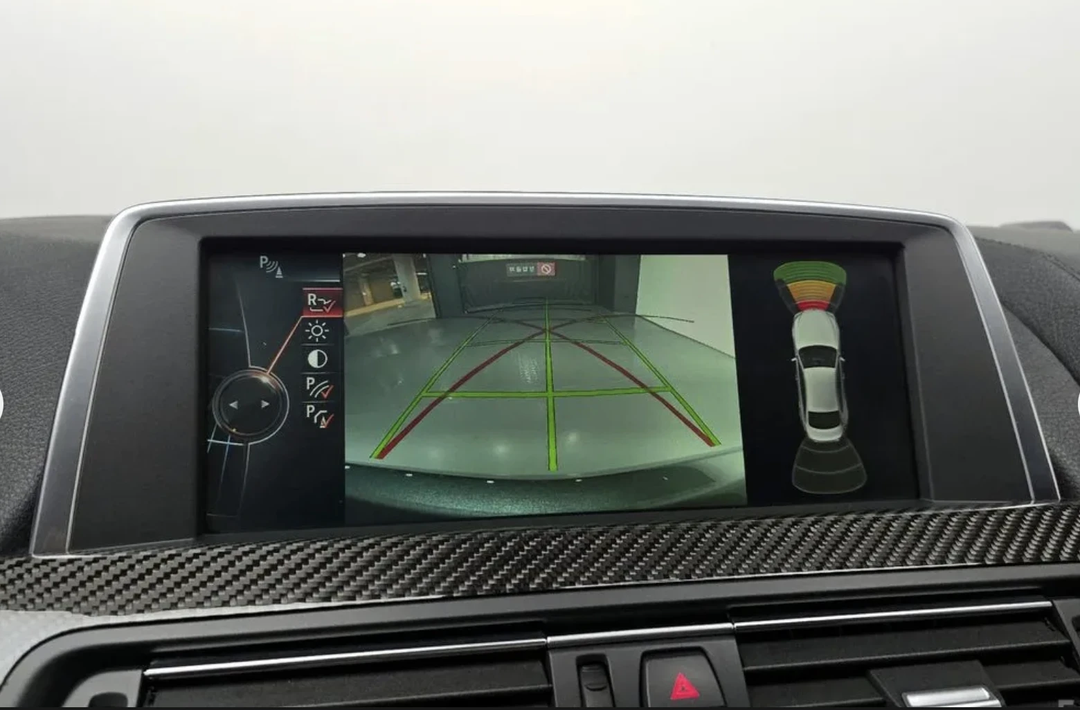 BMW M6 GRAN COUPE* КОЖА* ПОДГРЕВ* ОБДУХВАНЕ* HUD* НАВИ* 3, снимка 13 - Автомобили и джипове - 54197094