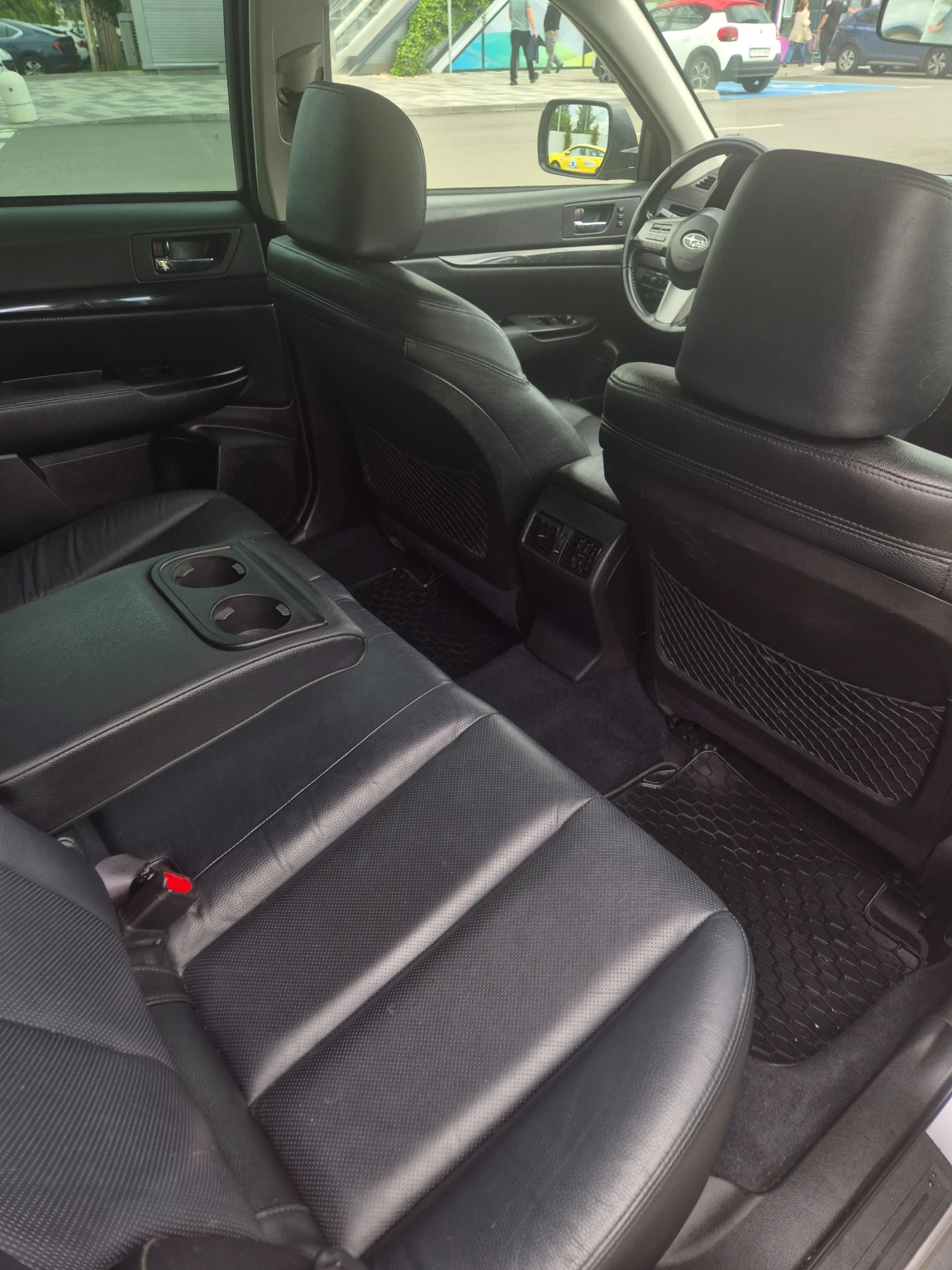 Subaru Legacy 2.5GT ГАЗ* СЕРВИЗНА ИСТОРИЯ , снимка 8 - Автомобили и джипове - 54643676