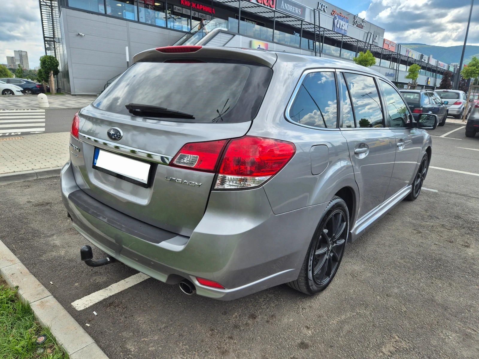 Subaru Legacy 2.5GT ГАЗ* СЕРВИЗНА ИСТОРИЯ , снимка 3 - Автомобили и джипове - 54643676