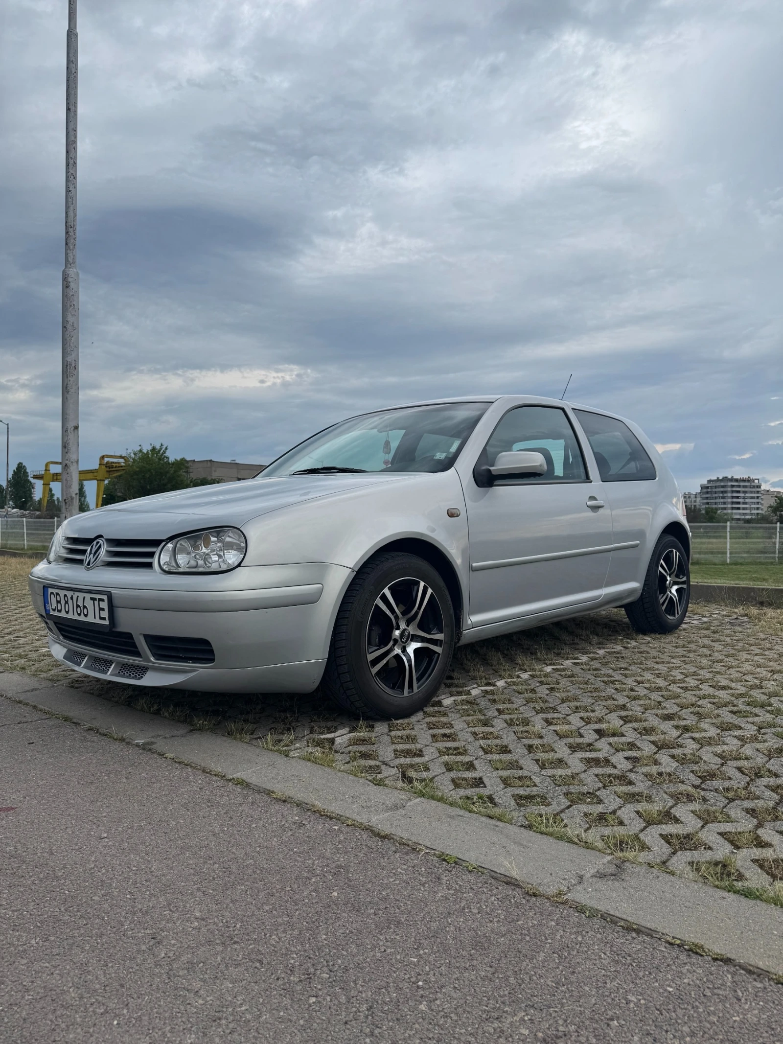 VW Golf