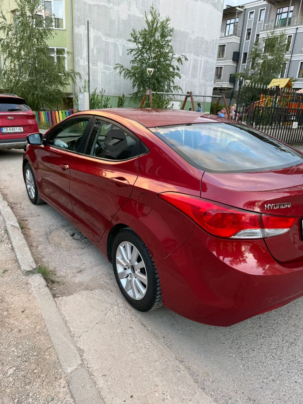 Hyundai Elantra, снимка 15 - Автомобили и джипове - 54815488
