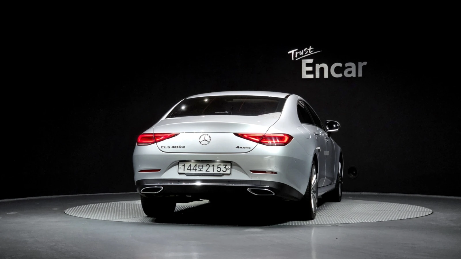 Mercedes-Benz CLS 400 4MATIC | Distronic | HUD | 360 Camera | Ventilated, снимка 4 - Автомобили и джипове - 54894172