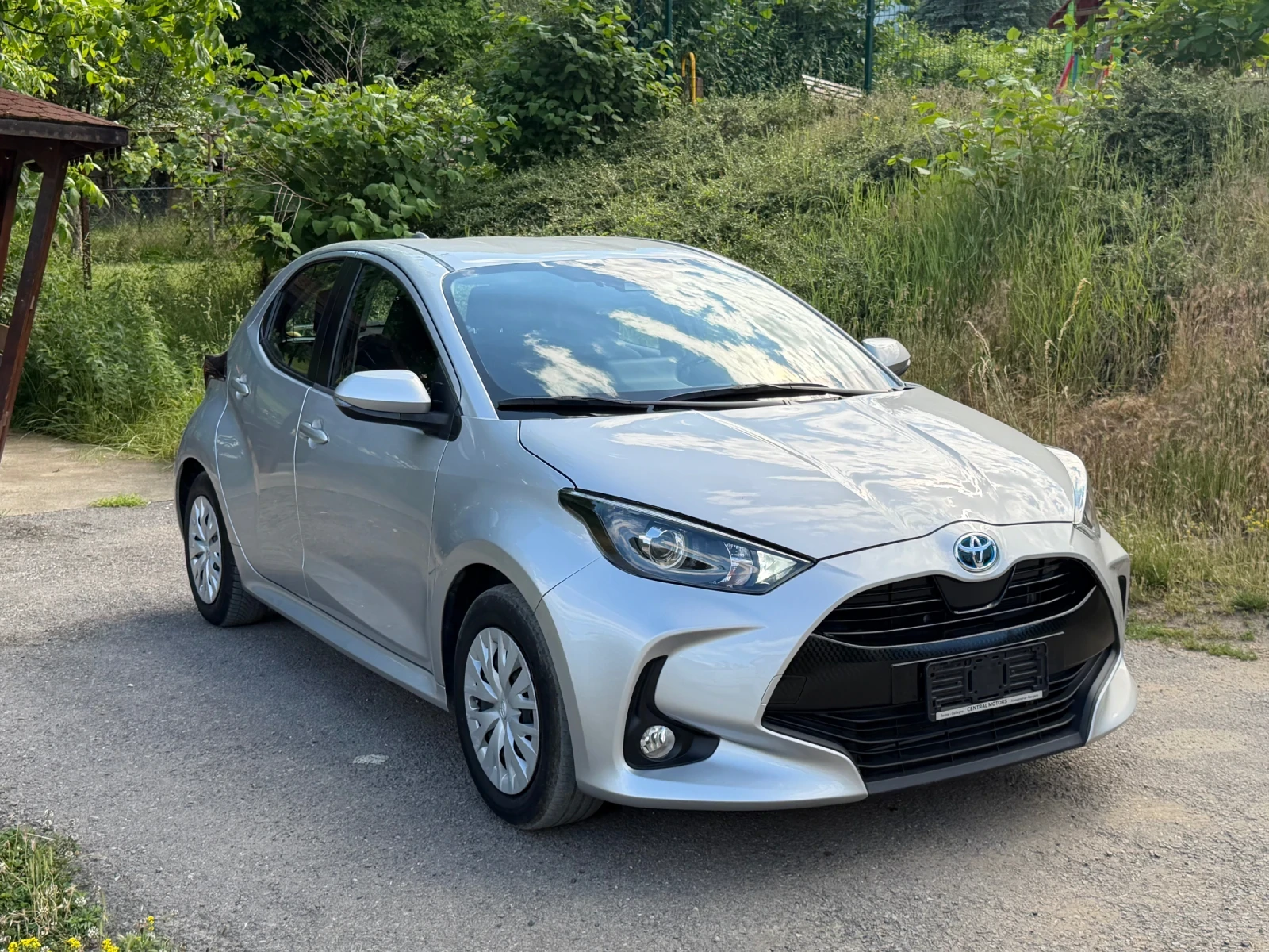 Toyota Yaris 1.5 Hybrid/57000km!