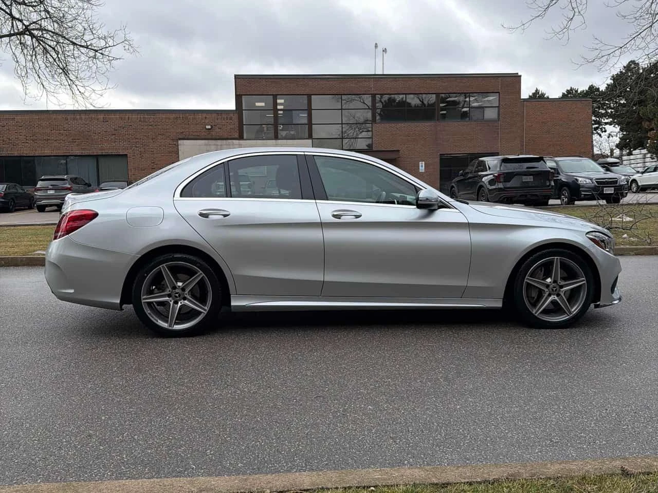 Mercedes-Benz C 300 * CARFAX * AMG PACK * АВТОКРЕДИТ * , снимка 3 - Автомобили и джипове - 55259085