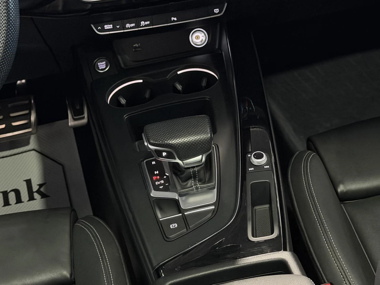 Audi A4 45 TFSI QUATTRO / S-LINE / MATRIX / BLACK OPTICS, снимка 10 - Автомобили и джипове - 55431031