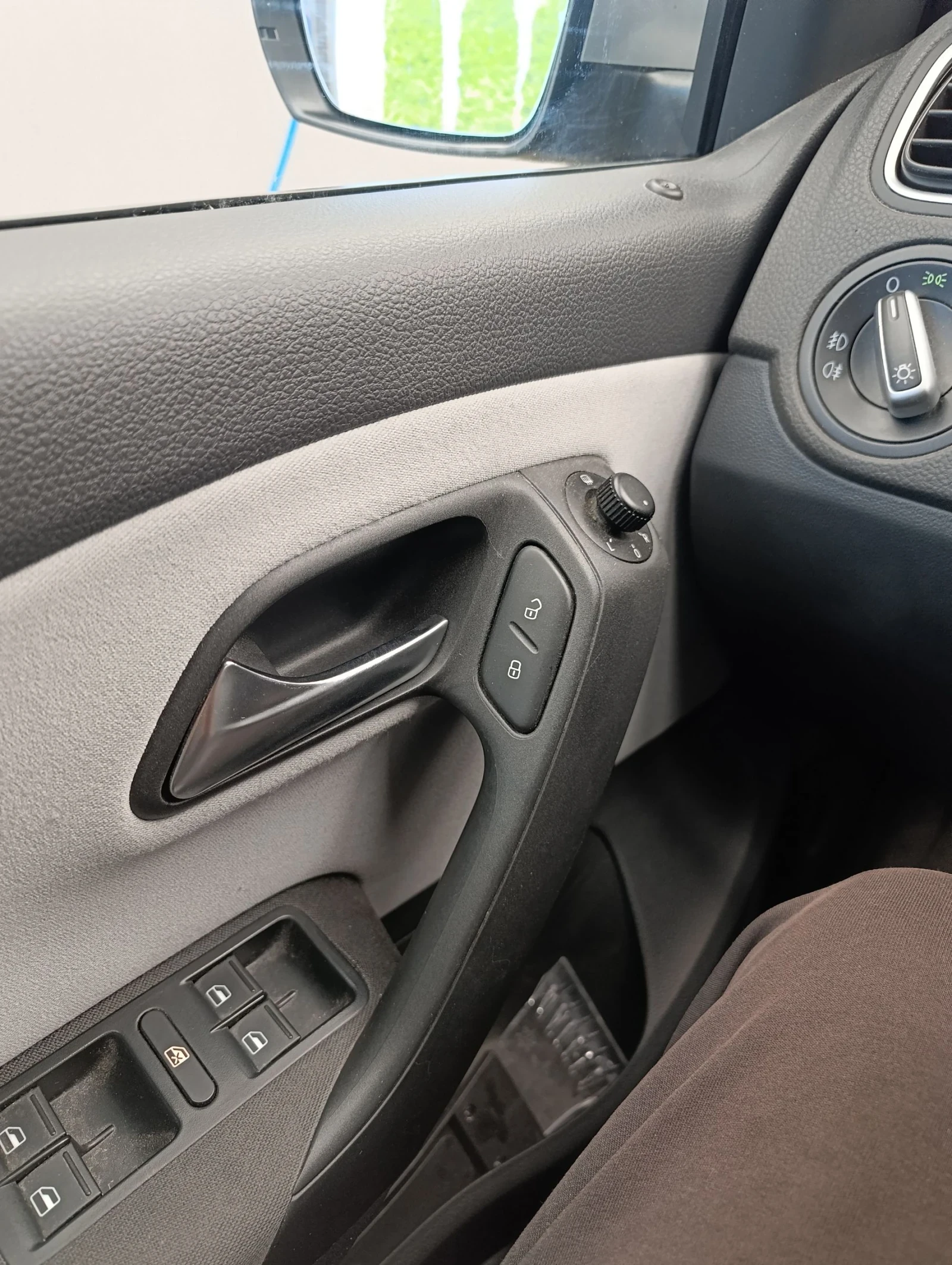 VW Polo 1.6TDI 90hp, снимка 8 - Автомобили и джипове - 55432991
