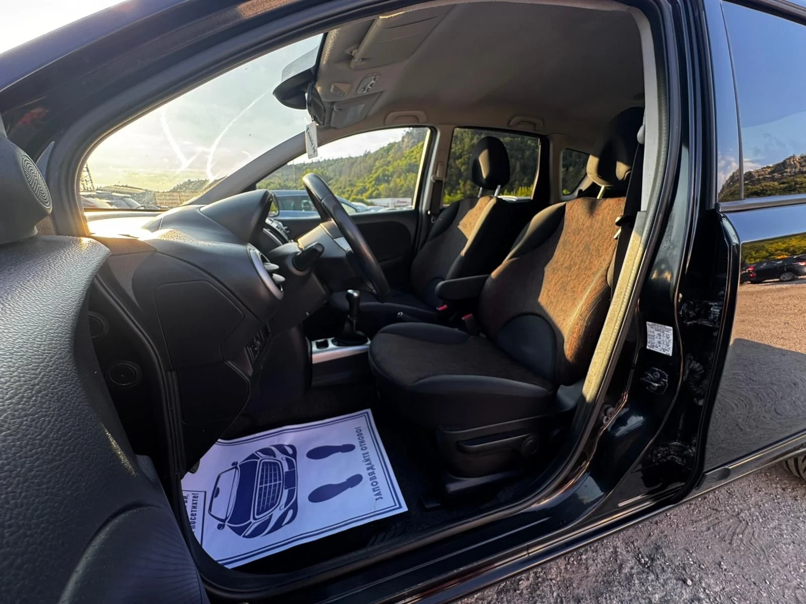 Nissan Note 1.5dCi, FACELIFT, АВТОПИЛОТ, КЛИМАТРОНИК , снимка 15 - Автомобили и джипове - 55996549