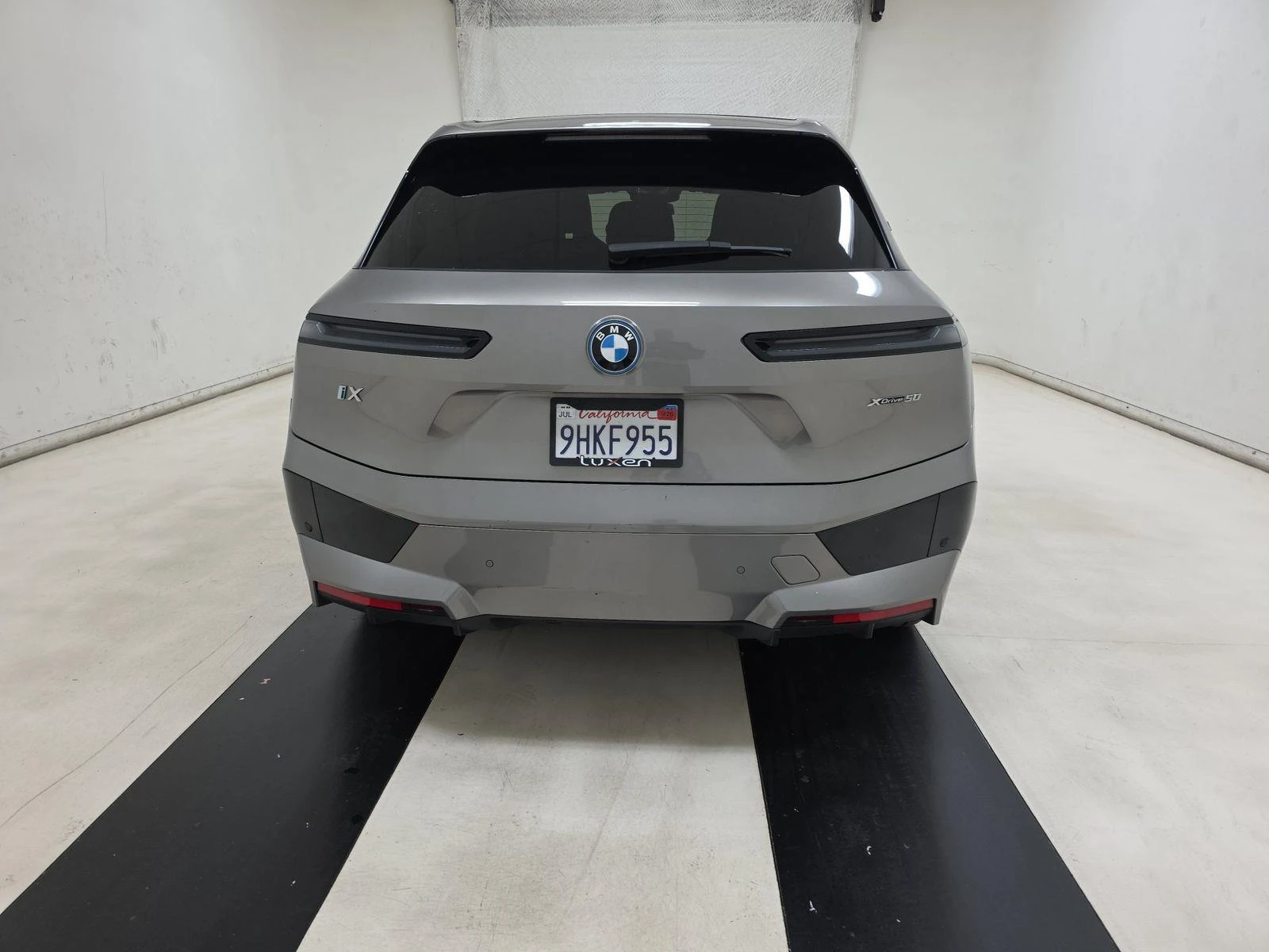 BMW iX XDRIVE50 * ФИКСИРАНА ЦЕНА ДО СОФИЯ, снимка 5 - Автомобили и джипове - 56257850