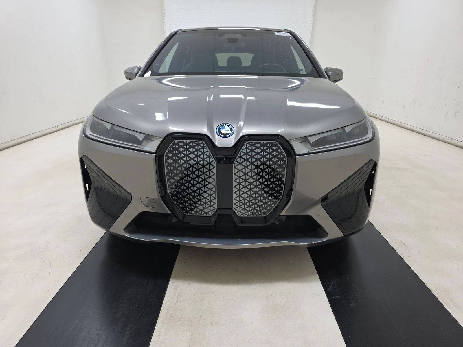 BMW iX XDRIVE50 * ФИКСИРАНА ЦЕНА ДО СОФИЯ
