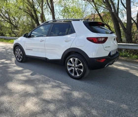 Kia Stonic  TOP 120kc.T- GDI - NAVI- CARPLAY-WAZE, снимка 2