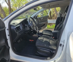 Kia Stonic  TOP 120kc.T- GDI - NAVI- CARPLAY-WAZE, снимка 7