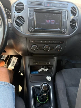 VW Tiguan 2.0 дизел навигация , снимка 9
