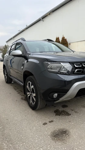     Dacia Duster //