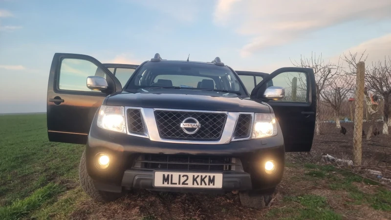 Nissan Navara 120 000км, внос UK, 2 ключа, снимка 1 - Автомобили и джипове - 48912898