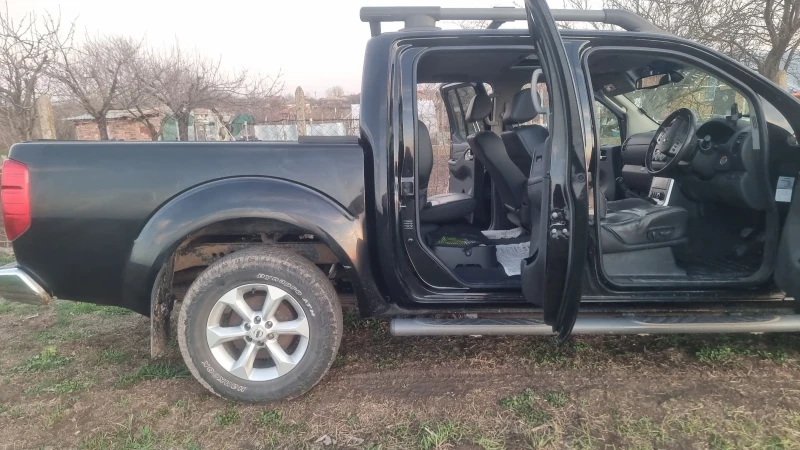 Nissan Navara 120 000км, внос UK, 2 ключа, снимка 3 - Автомобили и джипове - 48912898