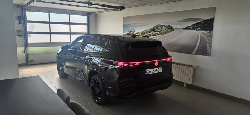 VW Tayron 265hp 2.0TSI R line Massage, снимка 10 - Автомобили и джипове - 52356238