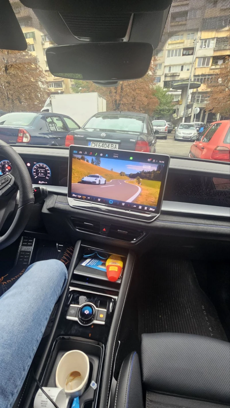 VW Tayron 265hp 2.0TSI R line Massage, снимка 2 - Автомобили и джипове - 52356238