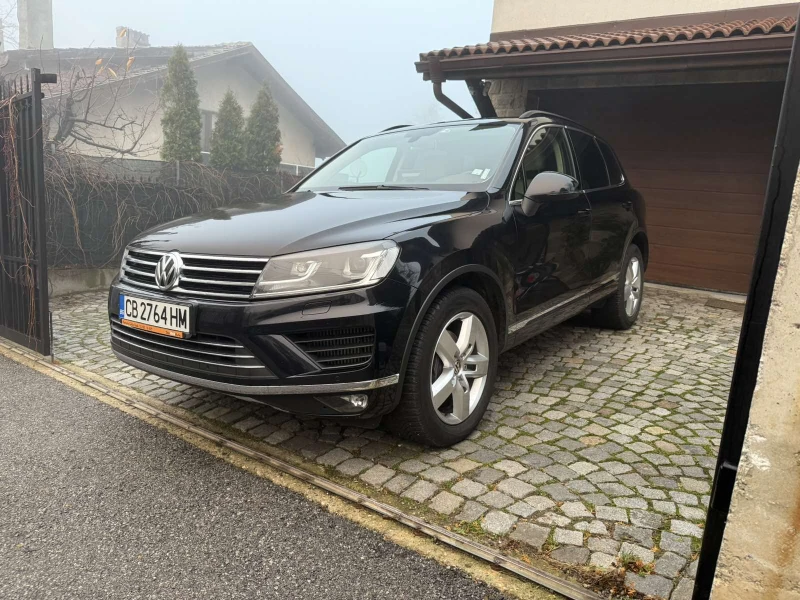 VW Touareg VW Touareg 3.0 TDI V6 4x4 Air / Navi / Xenon / Lea, снимка 2 - Автомобили и джипове - 52529437
