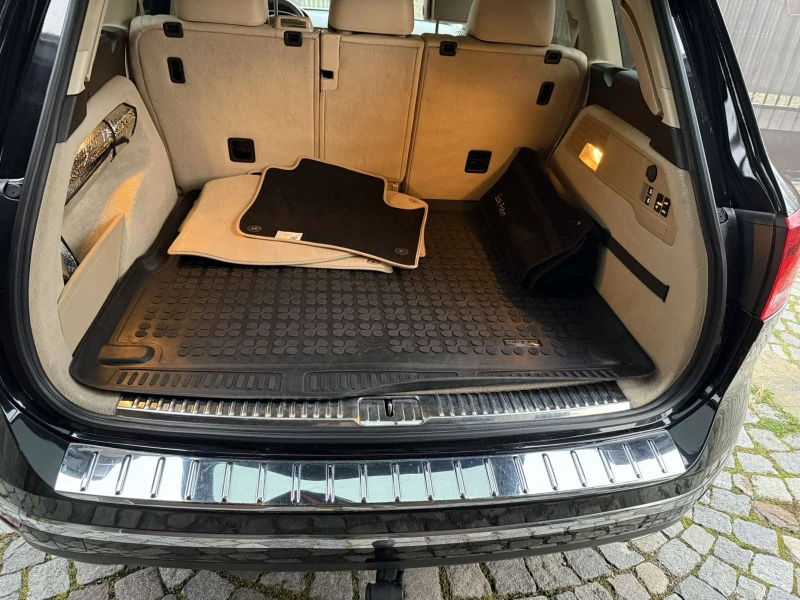 VW Touareg VW Touareg 3.0 TDI V6 4x4 Air / Navi / Xenon / Lea, снимка 15 - Автомобили и джипове - 52529437